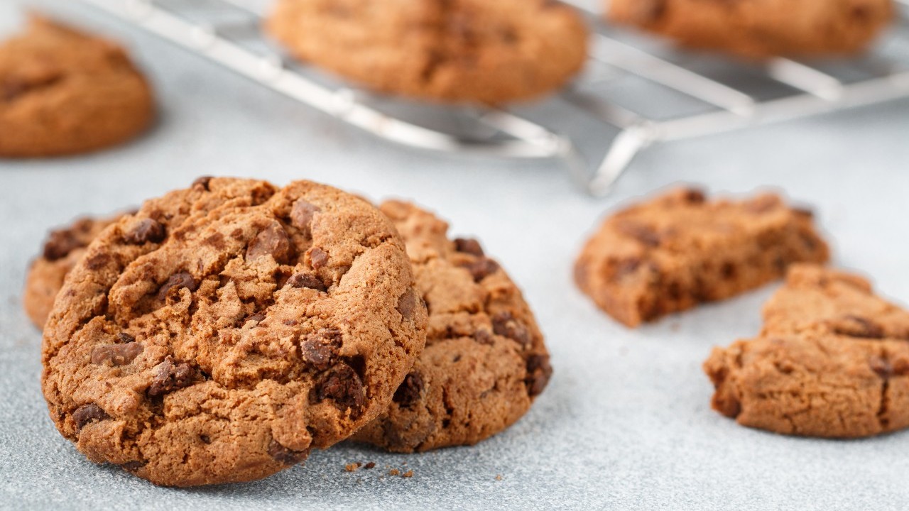 Chocolate Chip & Nutty Cookies