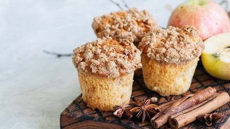 Mini Apple Crumble Muffins 