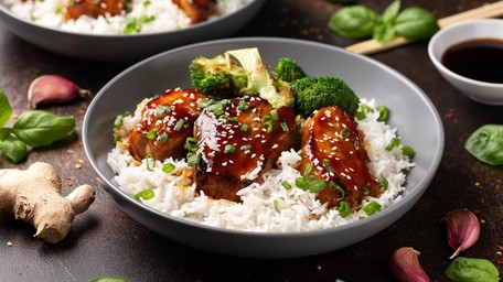 Sticky Honey & Soy Chicken with Steamed Rice