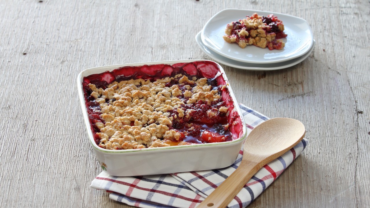 Berry Oatmeal Bake
