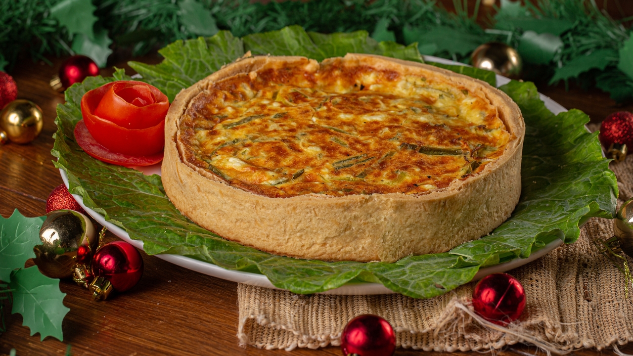 Festive Turkey, Brie and Cranberry Quiche