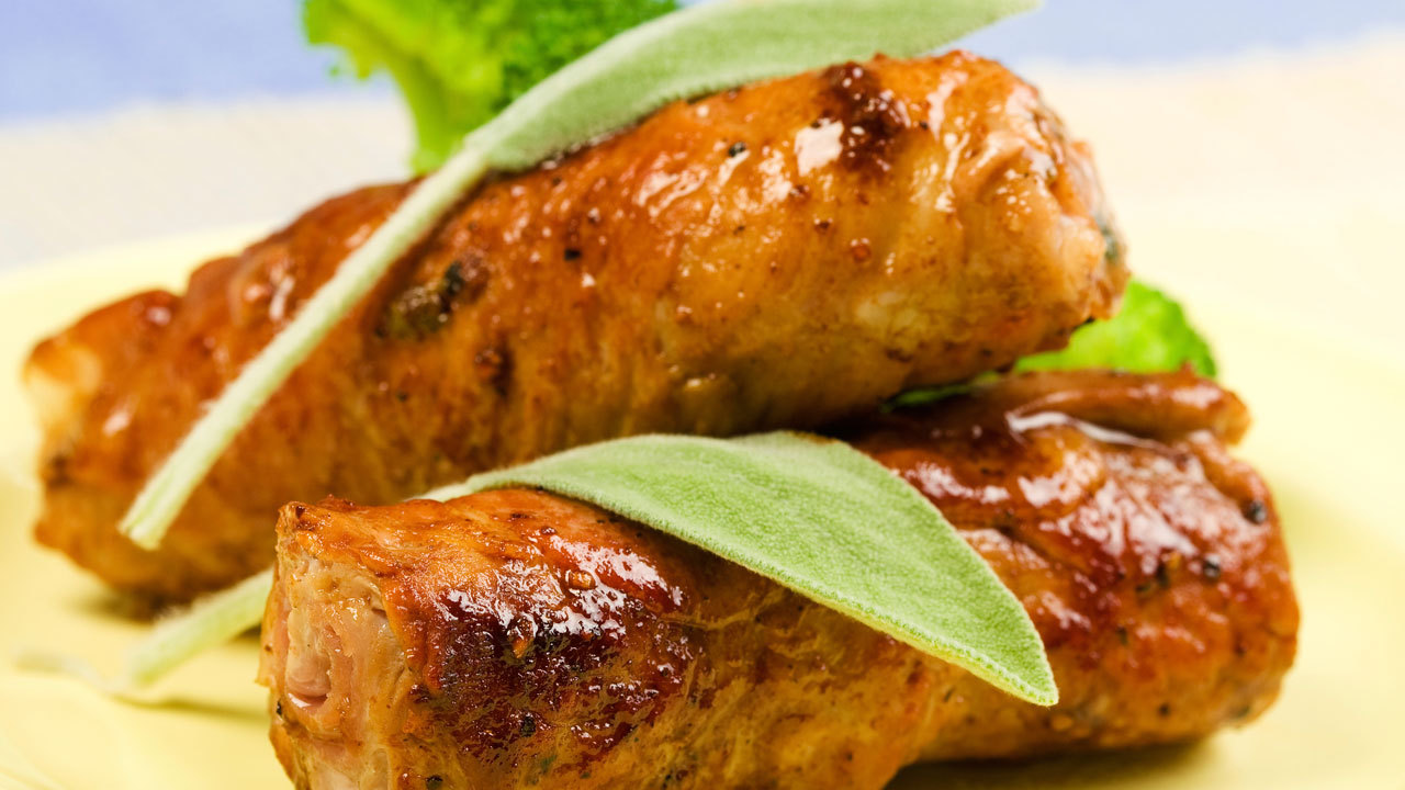 Involtini di carne  (Stuffed meat rolls)