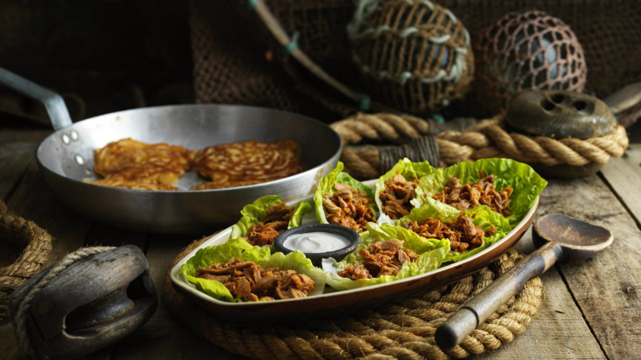 Chipotle tuna with sweetcorn fritters