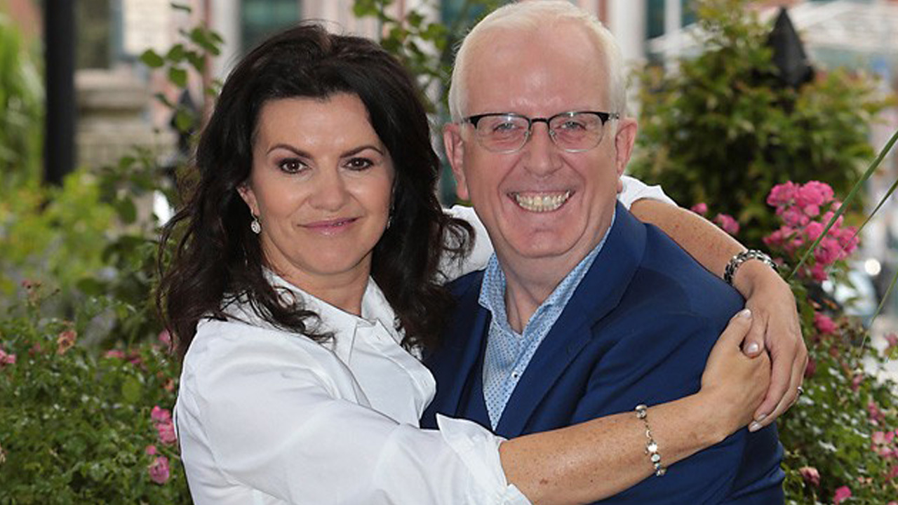 Deirdre O?Kane and Rory Cowan will front Gogglebox Ireland