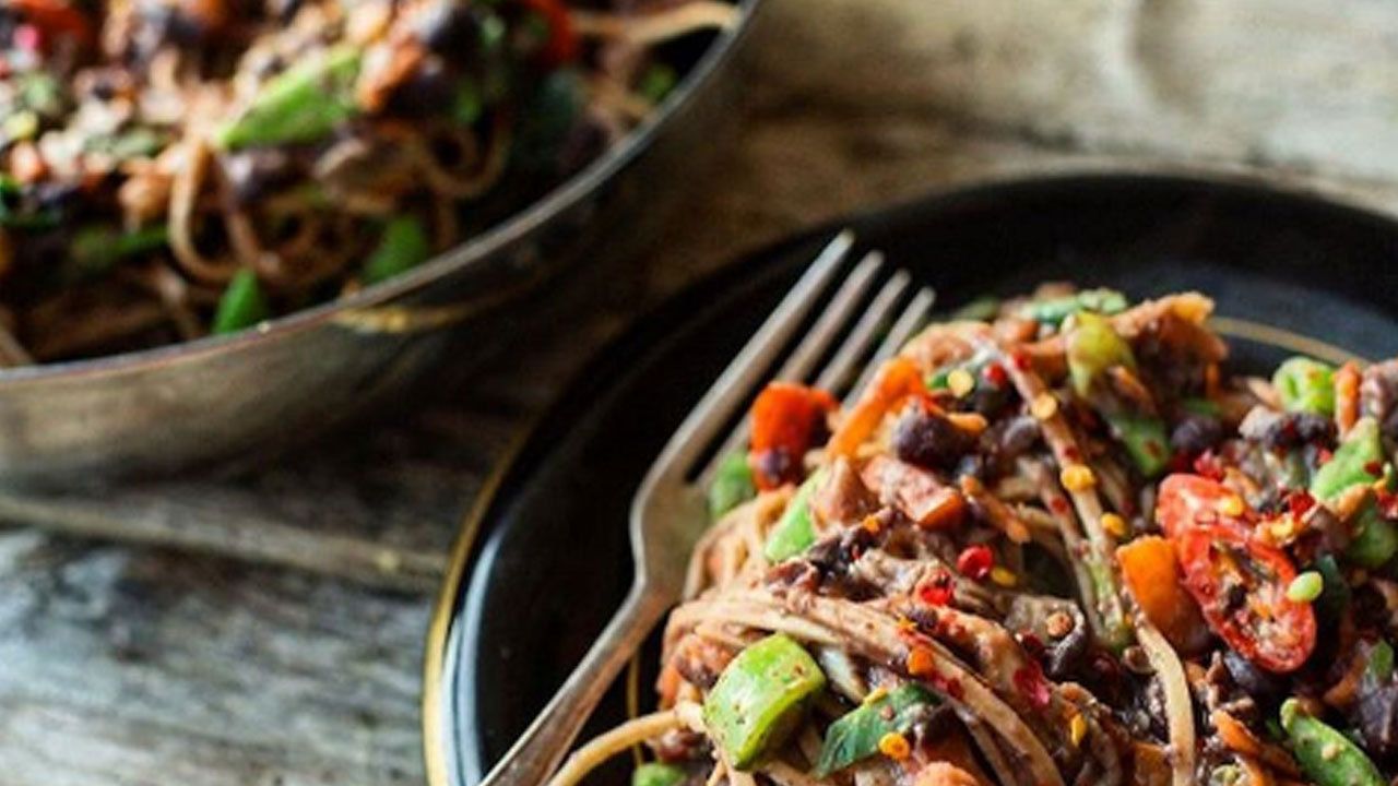 Stir Fry Veg with Black Bean Sauce and Noodles