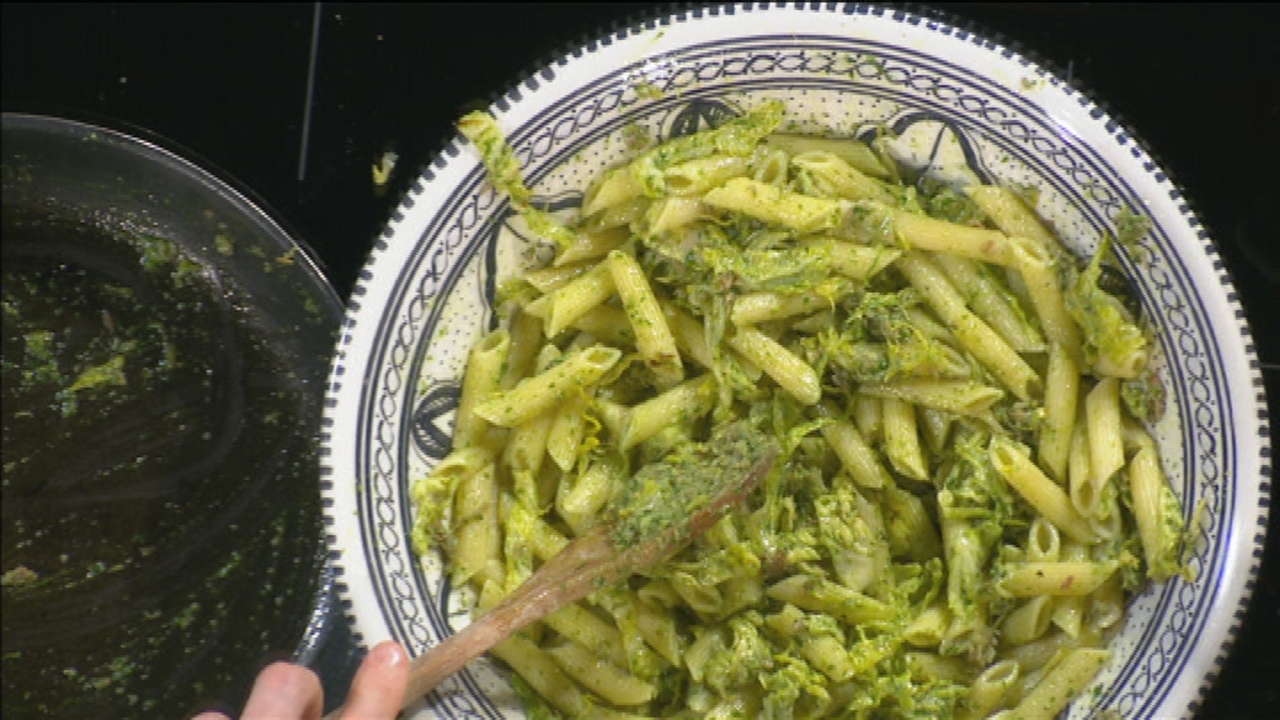 Penne Pasta with Cabbage, Ham, wild garlic pesto and pickled walnuts