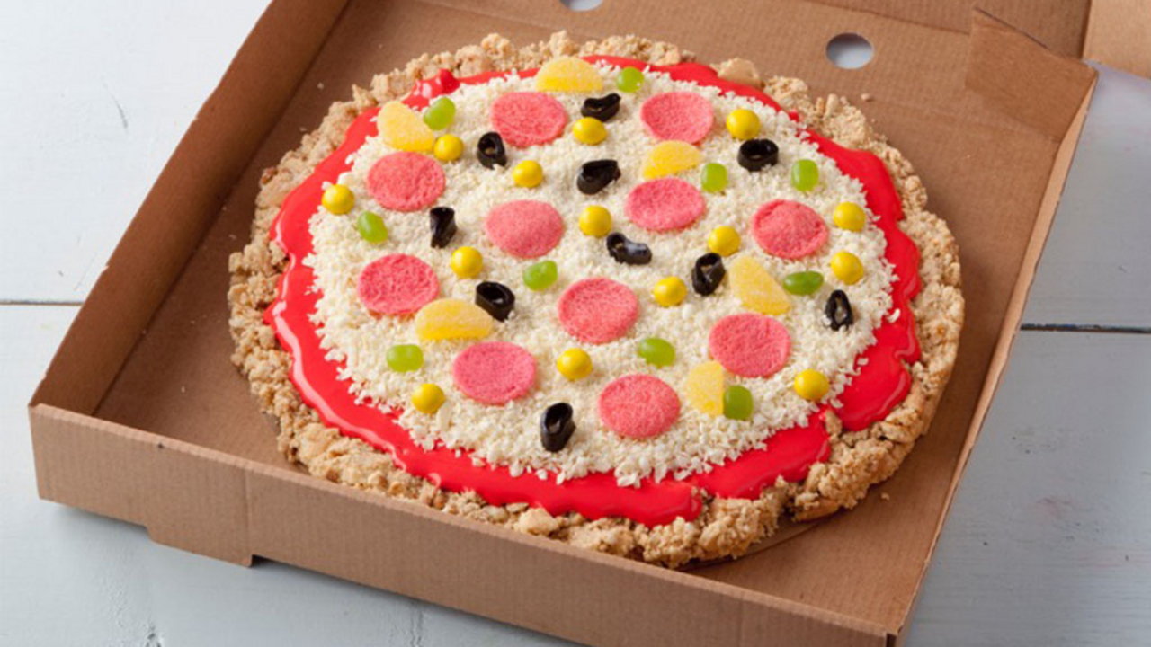 Chocolate Pizza Cake Biscuit Cake