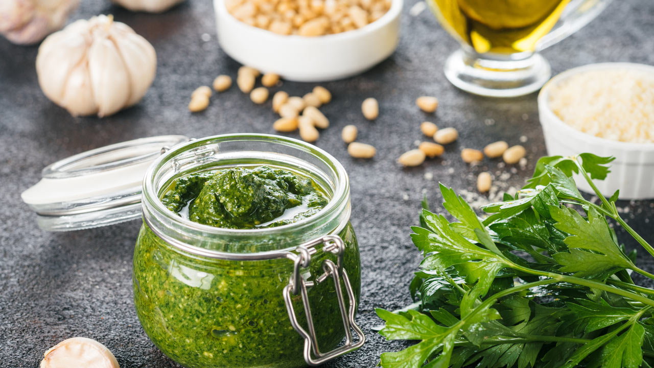 Pesto (From Scratch)