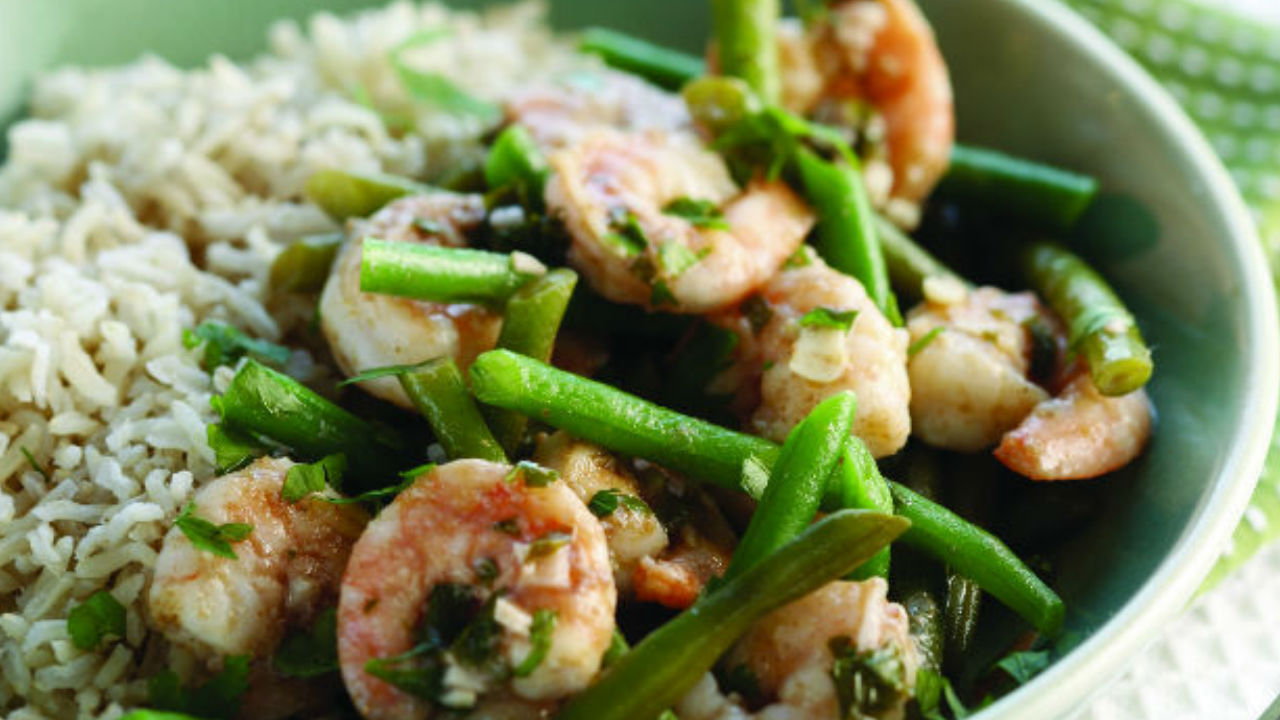Tamarind prawns with lemon green beans